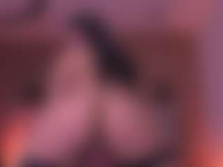 Live cam show with samantha-lw - Delicious on studioflirtlive.com