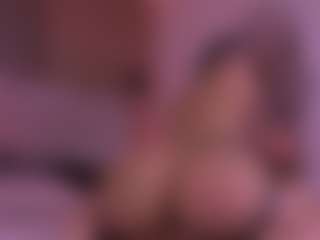 Live cam show with samantha-lw - Cute on SxyPornLive