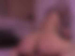 Live cam show with samantha-lw - Skinny on studioflirtlive.com
