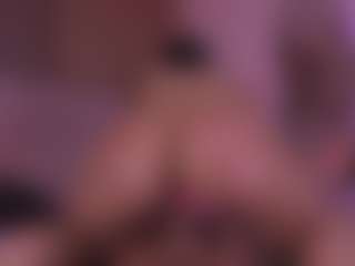 Live cam show with samantha-lw - Delicious on CamwithHer