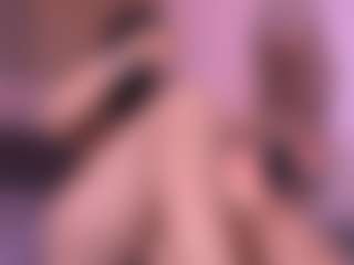 Live cam show with samantha-lw - Shaved Pussy on livesuperchat.net