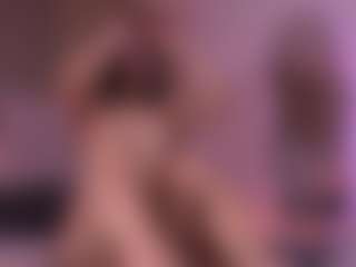 Live cam show with samantha-lw - Petite on Big Tits