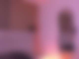 Live cam show with samantha-lw - Petite on PervPlay.com