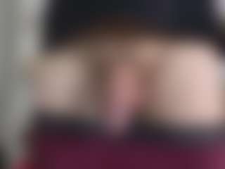 Live cam show with aaronlegend - Big Balls on Camsoda
