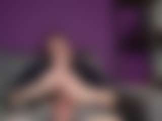 aaronlegend's Live Sex Cam Show