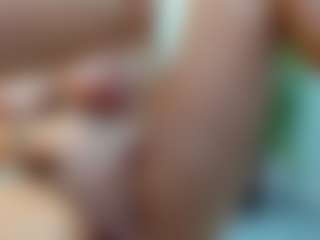 Live cam show with Cupcake-Izzy - Blowjob on MyBangCams