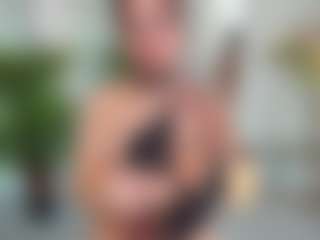 Cupcake-Izzy's Live Sex Cam Show