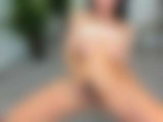 Cupcake-Izzy's Live Sex Cam Show