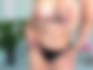 Cupcake-Izzy's Live Sex Cam Show