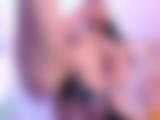 Cupcake-Izzy's Live Sex Cam Show