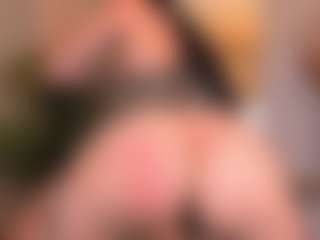 Live cam show with Cupcake-Izzy - Dirty Talk on Chatstar