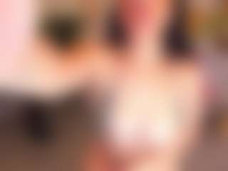 Live cam show with Cupcake-Izzy - Handjob on SquirtSoMuch