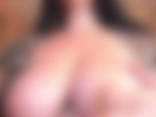 Cupcake-Izzy's Live Sex Cam Show
