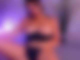 Cupcake-Izzy's Live Sex Cam Show