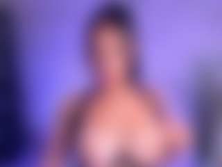 Live cam show with Cupcake-Izzy - Erotic Dance on Gym Cam Girls