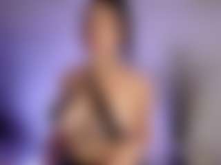 Cupcake-Izzy's Live Sex Cam Show