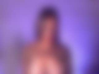 Live cam show with Cupcake-Izzy - White on camwithhim.com | united states
