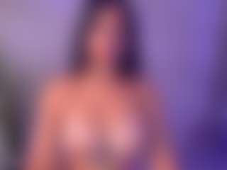 Cupcake-Izzy's Live Sex Cam Show