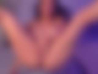 Cupcake-Izzy's Live Sex Cam Show