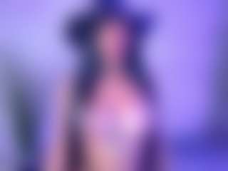 Cupcake-Izzy's Live Sex Cam Show
