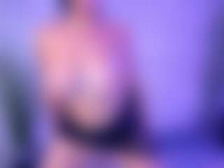 Cupcake-Izzy's Live Sex Cam Show