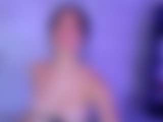 Cupcake-Izzy's Live Sex Cam Show