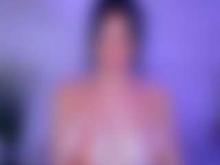 Cupcake-Izzy's Live Sex Cam Show