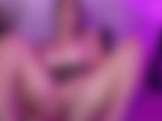 Cupcake-Izzy's Live Sex Cam Show
