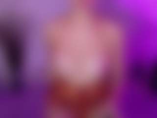 Cupcake-Izzy's Live Sex Cam Show