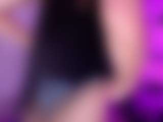 Cupcake-Izzy's Live Sex Cam Show