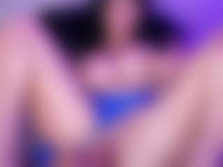 Live cam show with Cupcake-Izzy - Toys on Fapmatic.com