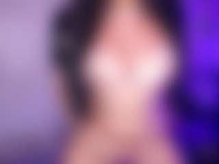 Live cam show with Cupcake-Izzy - Young Adult on Camsoda