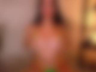 Cupcake-Izzy's Live Sex Cam Show