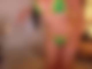 Cupcake-Izzy's Live Sex Cam Show