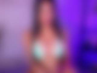 Live cam show with Cupcake-Izzy - Big Ass on Camsoda