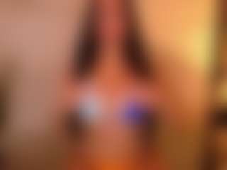Cupcake-Izzy's Live Sex Cam Show