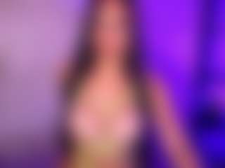 Cupcake-Izzy's Live Sex Cam Show