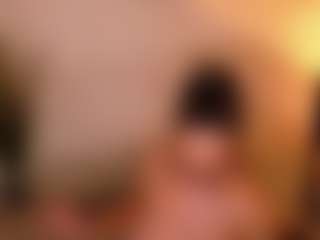 Cupcake-Izzy's Live Sex Cam Show
