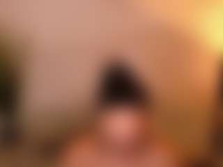 Cupcake-Izzy's Live Sex Cam Show