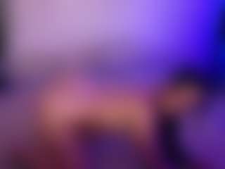 Cupcake-Izzy's Live Sex Cam Show