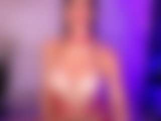 Cupcake-Izzy's Live Sex Cam Show