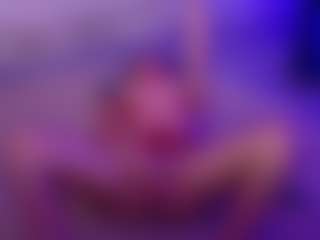 Cupcake-Izzy's Live Sex Cam Show