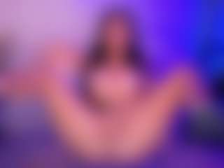 Cupcake-Izzy's Live Sex Cam Show