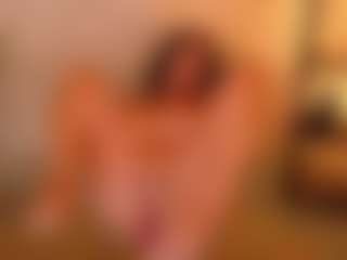 Live cam show with Cupcake-Izzy - Fetish Big Tits on SinfulBabes