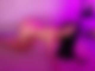 Live cam show with Cupcake-Izzy - Brown Eyes Big Tits on Dare Cams