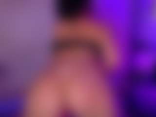 Live cam show with Cupcake-Izzy - Toys Teen (18+) on Camsoda