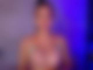 Cupcake-Izzy's Live Sex Cam Show