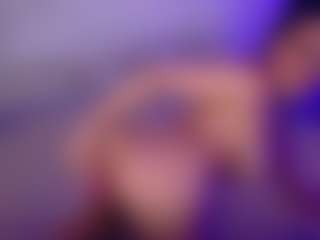Cupcake-Izzy's Live Sex Cam Show