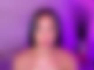 Cupcake-Izzy's Live Sex Cam Show
