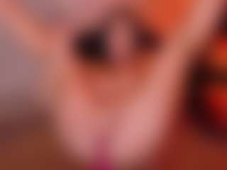 Cupcake-Izzy's Live Sex Cam Show